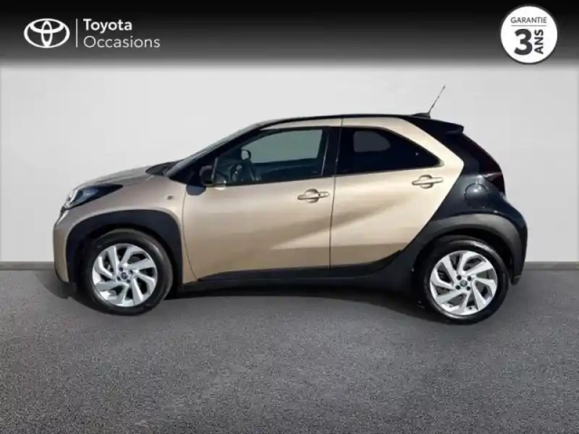 Toyota Aygo x 1.0 vvt-i 72ch design s-cvt — photo 3