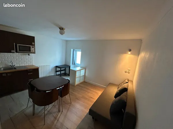 Studio meublé 19m² - Nantes, rue Dufour