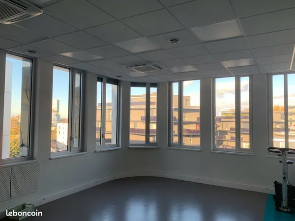 À louer cabinet kinésithérapie -clinique Rhéna Strasbourg