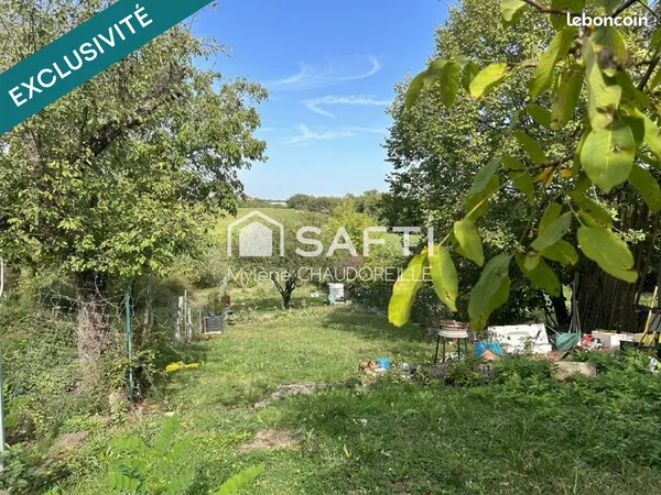 Terrain 725 m² LATRAPE