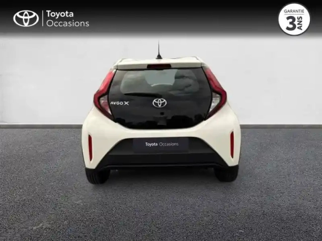 Toyota Aygo x 1.0 vvt-i 72ch dynamic my24 — photo 4