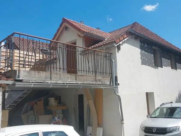A louer T2 meublé avec terrasse