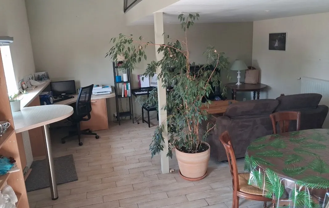 Photo 3
