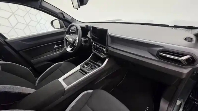 Dacia Bigster hybrid-g 150 4x4 — photo 35