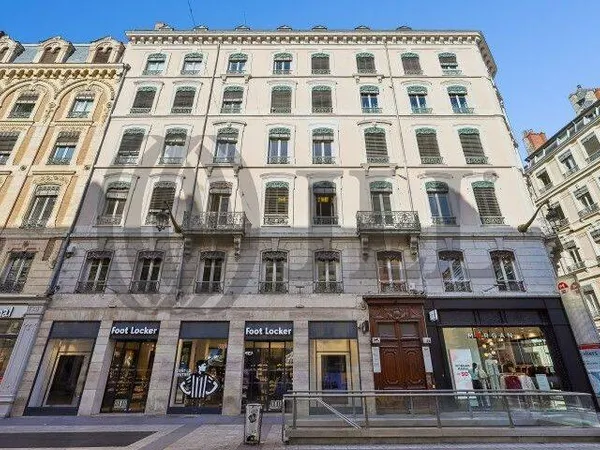 Bureau 125 m²