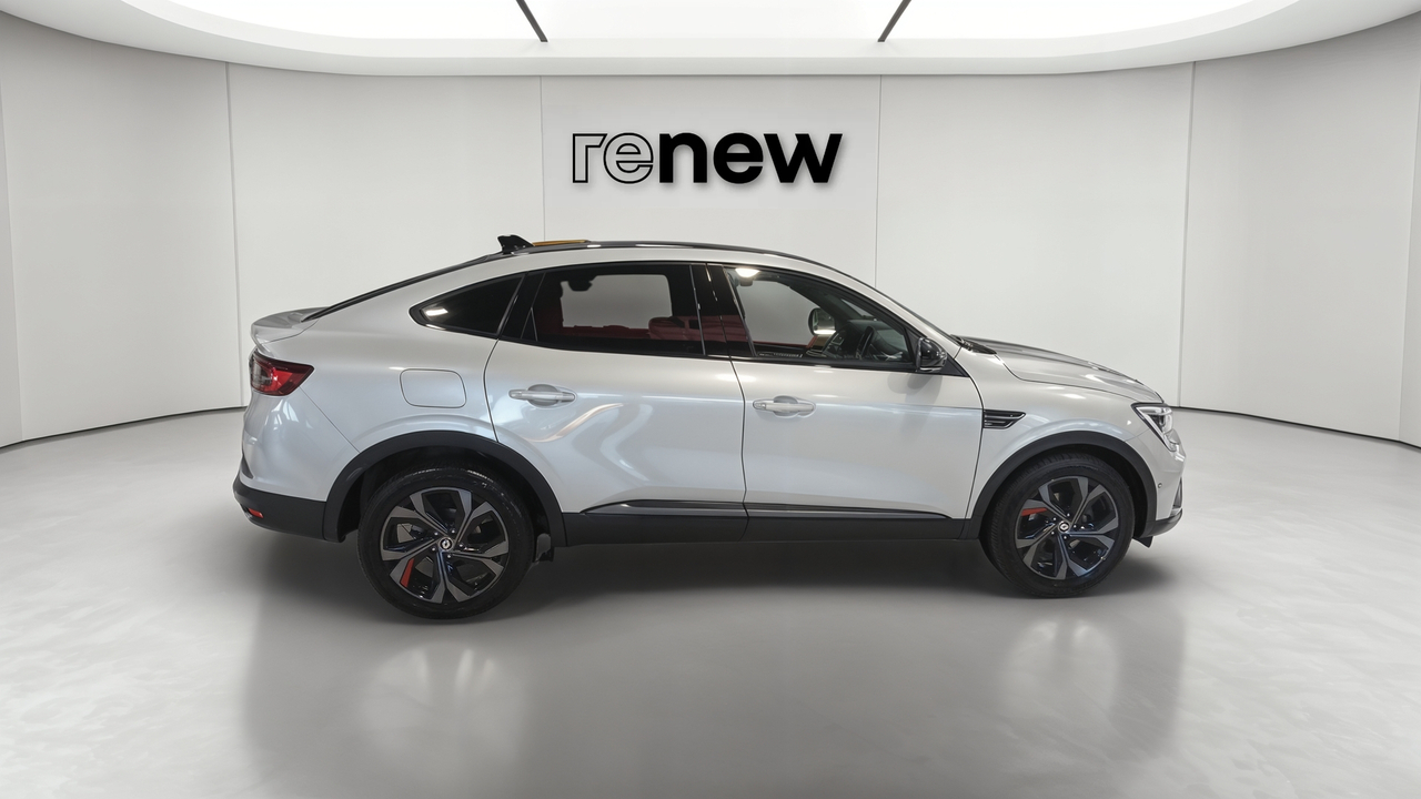 Renault Arkana E-Tech 145 - 21B — photo 6