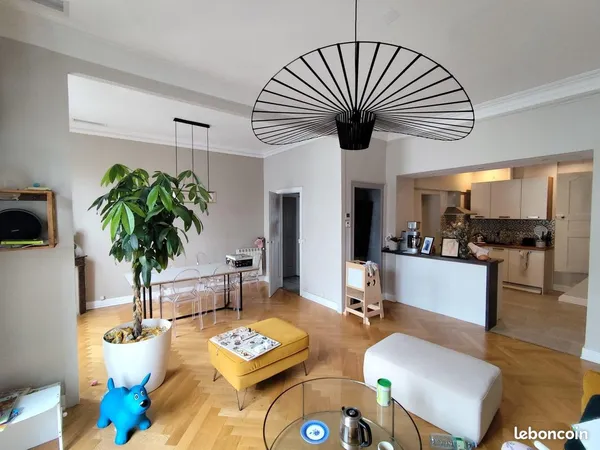 Appartement 4+1 pièces, 150 m² + 20 m²