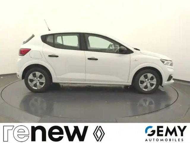 Dacia Sandero sce 65 — photo 19
