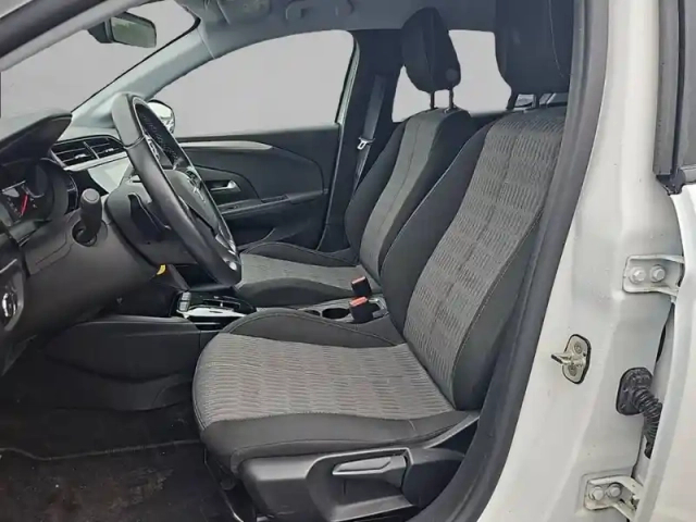 Opel Corsa 1.2 turbo 100 ch bva8 — photo 11