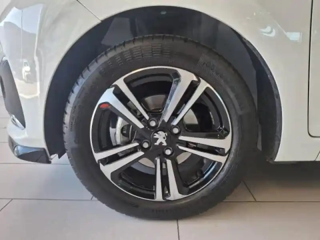 Peugeot 108 vti 72 gt line s&amp;s 85g 5p — photo 5