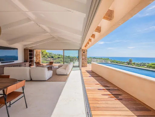 Villa 244 m²