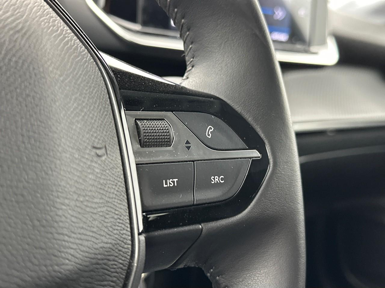 Peugeot 208 puretech 75 s&s bvm5 style — photo 18