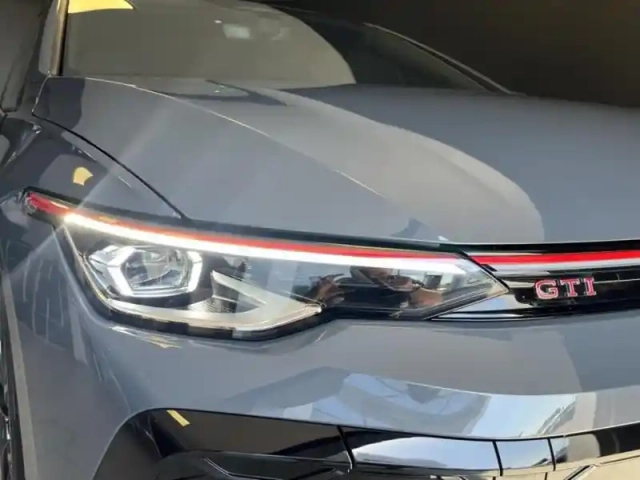Volkswagen Golf 2.0 tsi 300ch gti clubsport dsg7 — photo 9