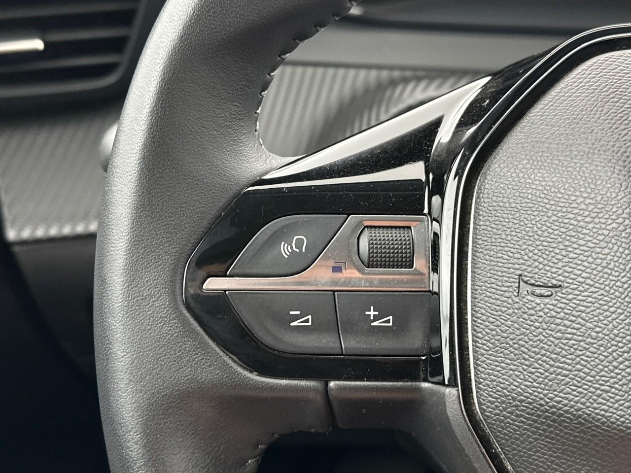 Peugeot 208 puretech 100 s&s bvm6 allure — photo 20