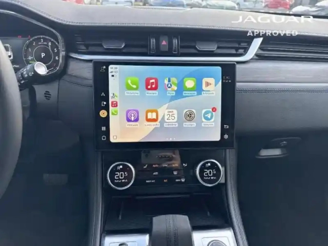 Jaguar F-Pace p400e plug-in-hybrid r-dynamic s bva8 awd — photo 9