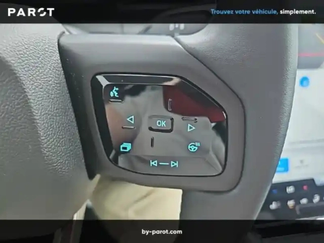 Ford Explorer 286ch extended range 77kwh rwd — photo 18