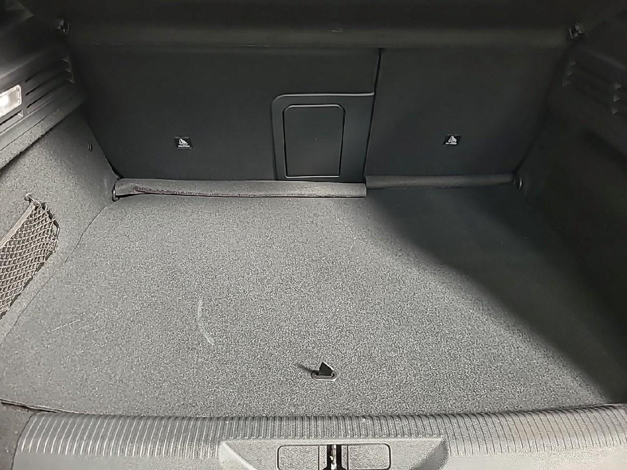 Peugeot 308 plug-in hybrid 195 ch e-dcs7 gt — photo 14