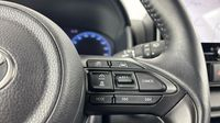 Toyota Yaris 116h Collection 5p MY22 — photo 24