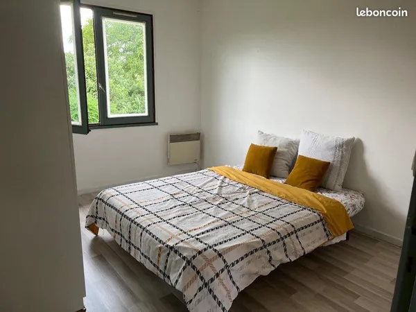 Maison meublée 2 pièces - 55 m² avec jardin 700 m² et garage - Cannes-Écluse (77130)
