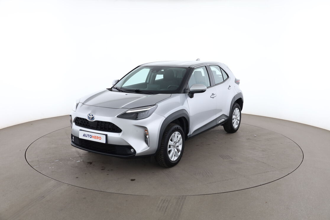 Toyota Yaris Cross 1.5 Hybride 2WD Dynamic Business — photo 1