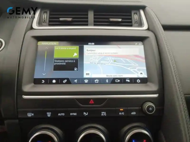 Jaguar E-Pace 2.0 d - 150 ch awd bvm — photo 14