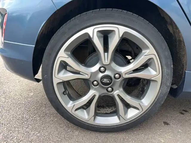 Ford Fiesta 1.0 ecoboost 95 ch s&amp;s bvm6 — photo 38