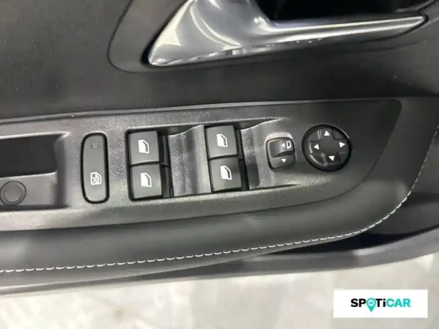 Peugeot 208 hybrid 110 ch e-dcs6 — photo 10