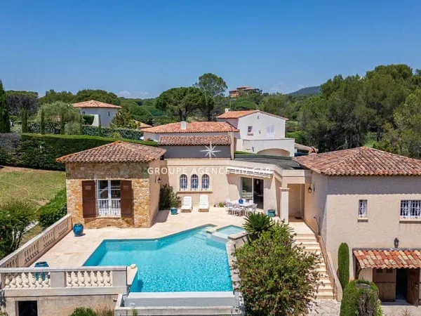Maison de plain-pied 5 pièces 136 m²