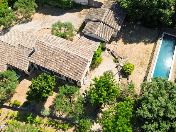 Villa 5 pièces 150 m²