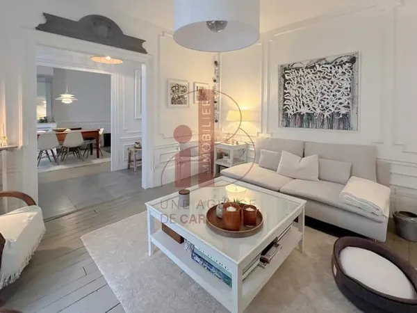 Fontainebleau - Elegante Maison De Ville 166 M² avec Cours Pavees - Commerces, Ecoles, Foret, Gare