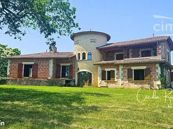 Immeuble 6 pièces 225 m²