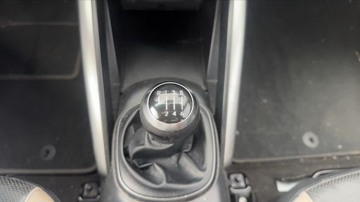Hyundai Veloster 1.6 T-GDI 186 - Turbo – 2014 – 152392 km – Essence – Boîte Manuelle — photo 11