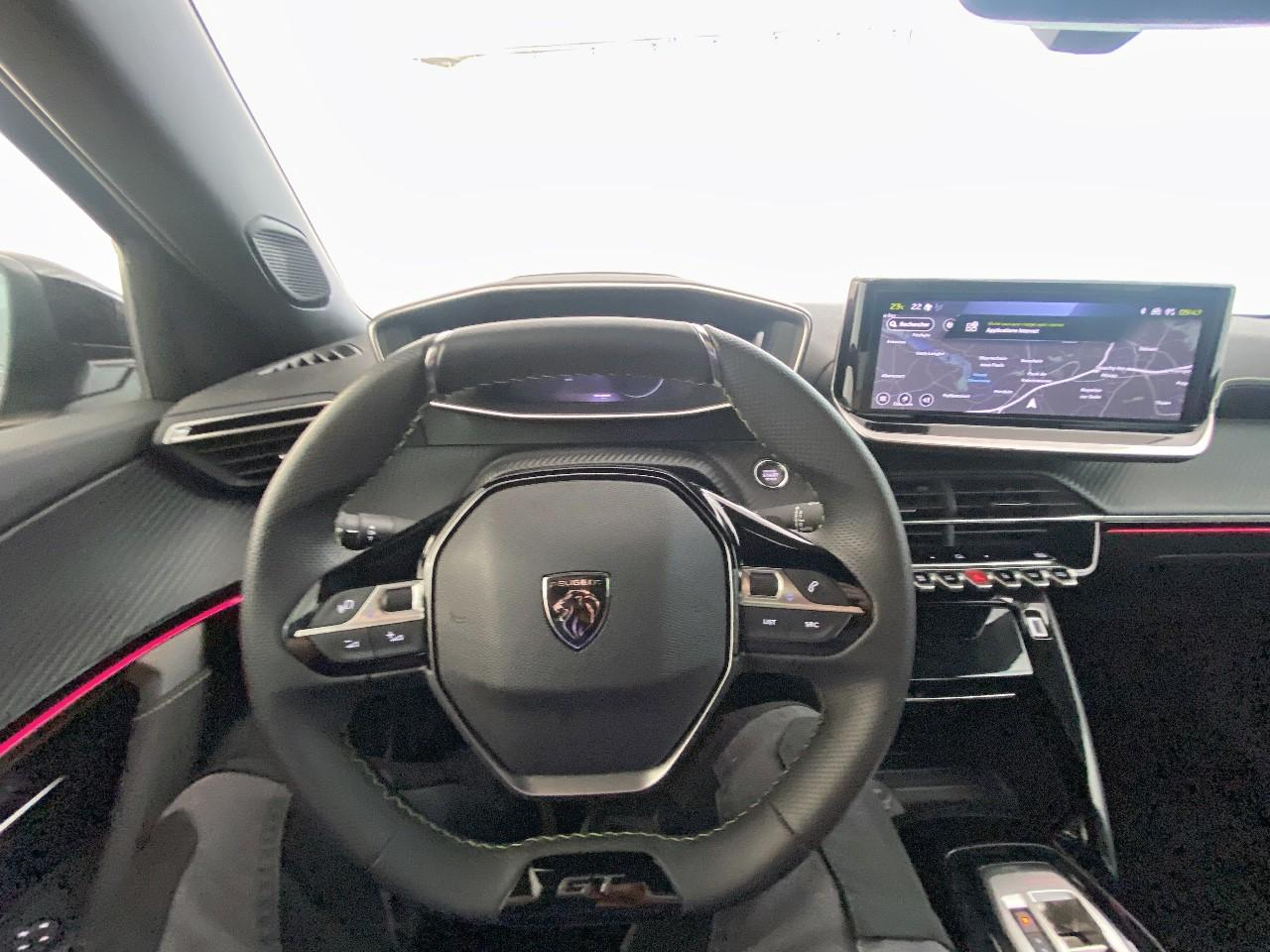 Peugeot 2008 e-2008 156ch 54 kwh gt — photo 12