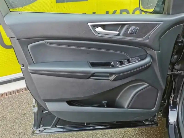 Ford Edge titanium 4x4 2.0 tdci 180 ch b — photo 13
