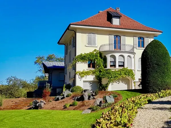 Maison de maître Maiche 10 pièce(s) 250 m2