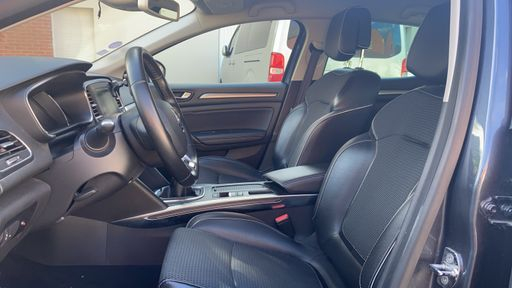 Renault Megane 1.2 TCe 130 - Bose Edition – 2017 – 102678 km – Essence – Boîte Manuelle — photo 23