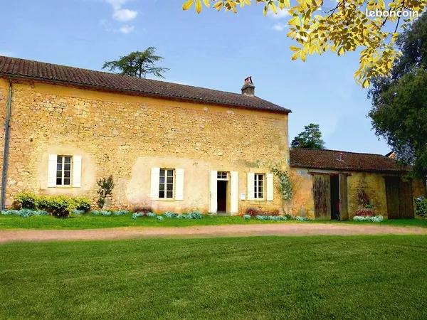 Location au calme proche de Lalinde Réf CV1
