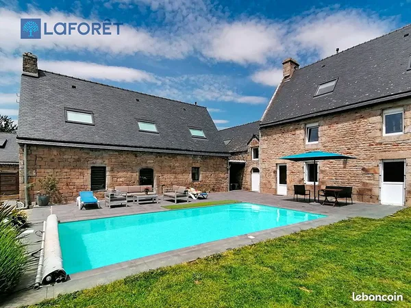 Propriété 10 pièces 276 m²