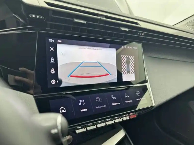 Peugeot 408 phev 225 e-eat8 — photo 46