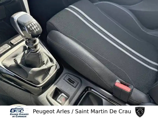 Opel Corsa 1.2 turbo 100 ch — photo 23