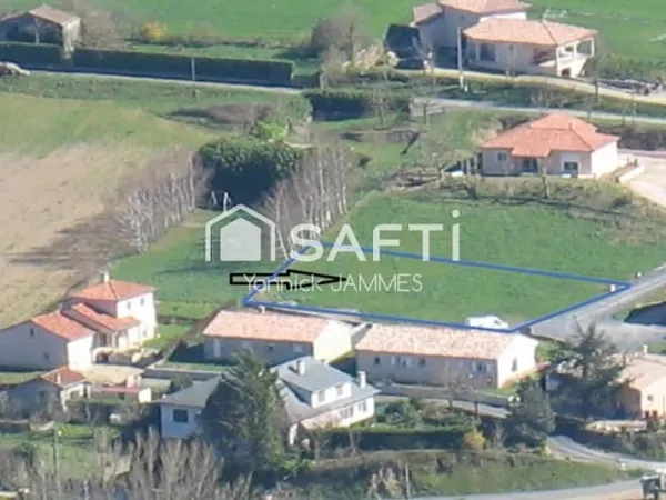 Terrain à bâtir 749 m²