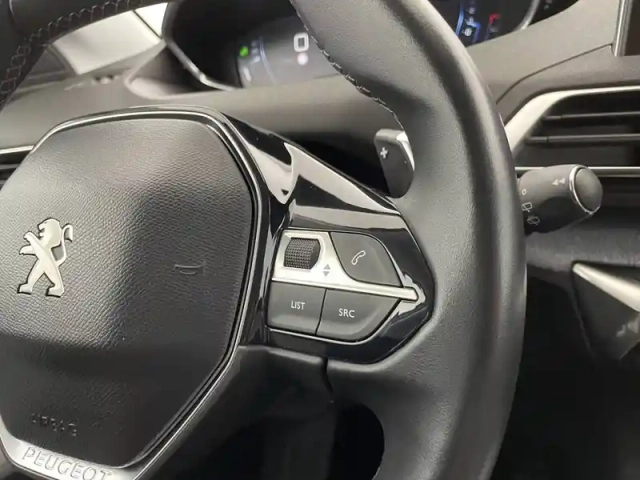 Peugeot 3008 1.2 puretech 130ch s&amp;s eat6 — photo 5
