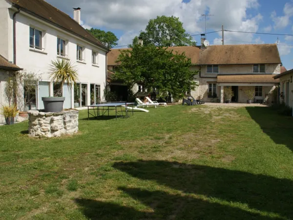 Superbe ensemble immobilier Située dans un village résidentiel