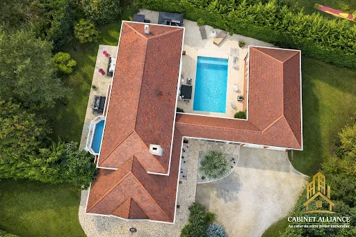 Maison 9 pièces 282 m²