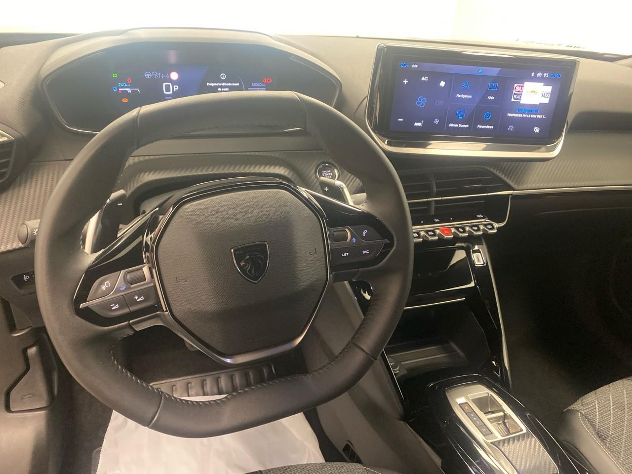 Peugeot 2008 hybrid 136 e-dcs6 allure — photo 12