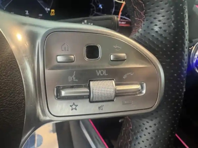 Mercedes Gla 200 d amg line — photo 14