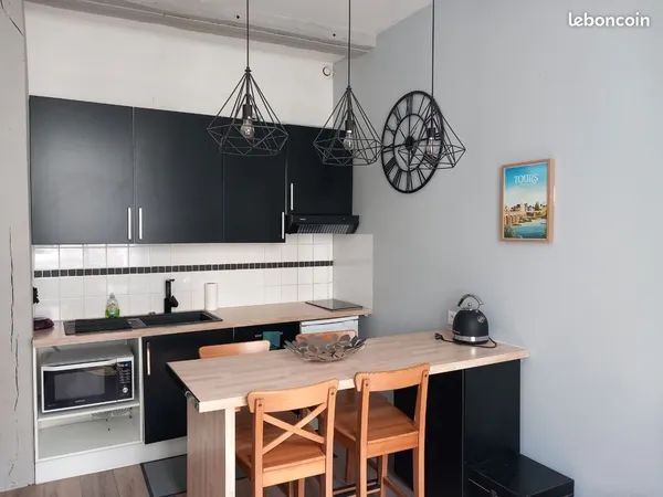 Rue Colbert T2 meublé 34 m2