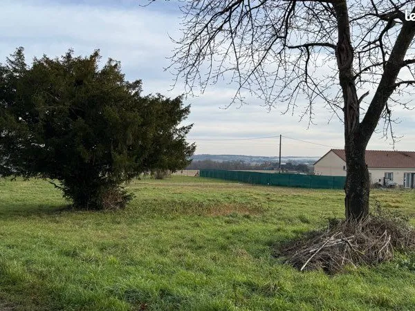 Terrain constructible et agricole
