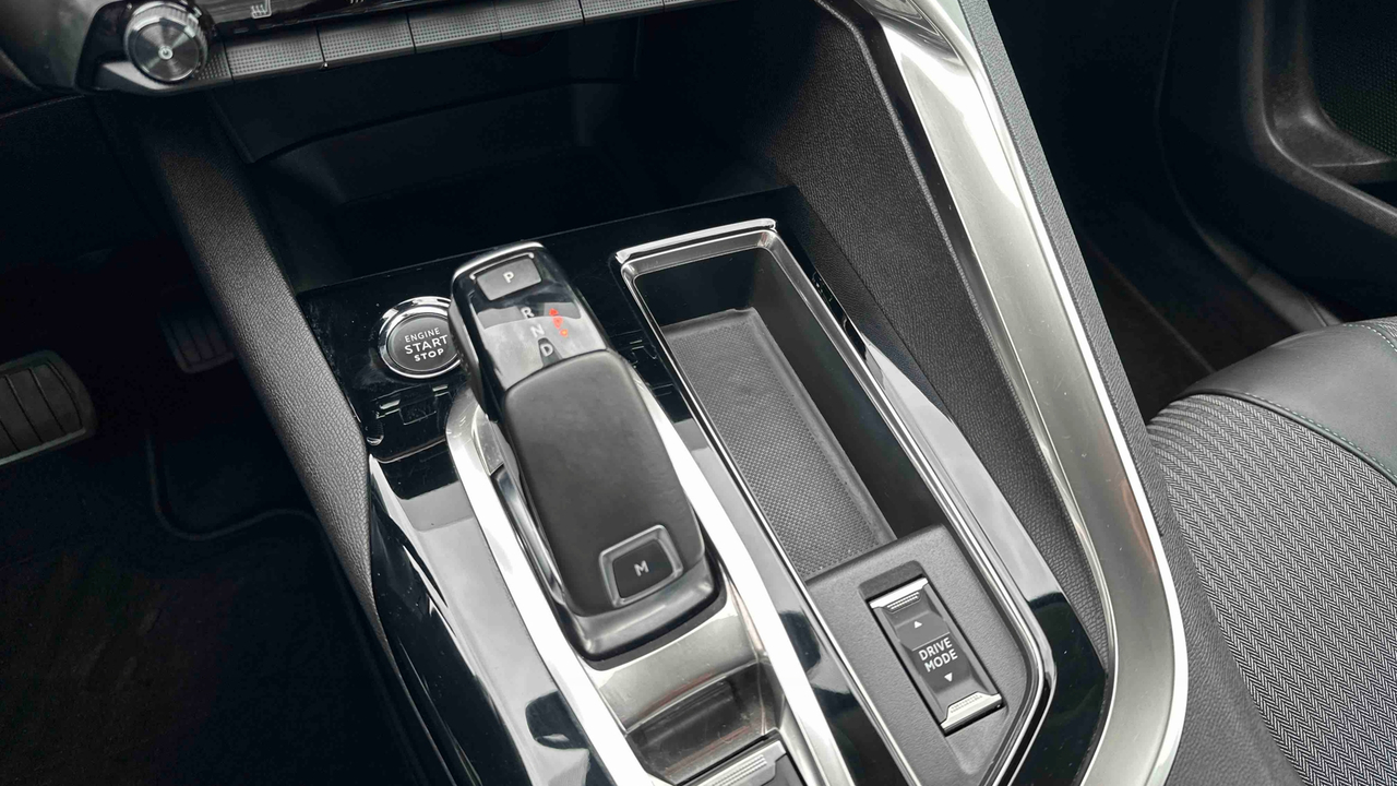 Peugeot 3008 Puretech 130ch S&amp;S EAT8 — photo 20
