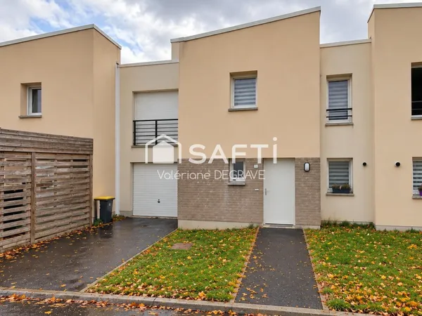 Maison récente, 3 chambres, jardin et garage